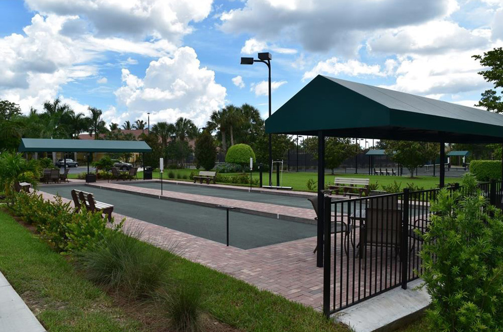 Colonial Country Club Amenities